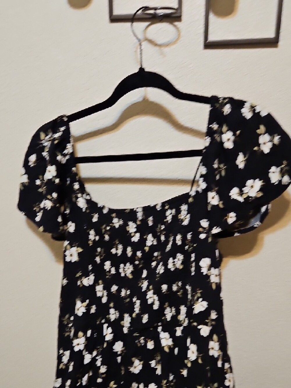 Old Navy Black Maxi Dress with White Floral Pattern - Picture 6 of 10